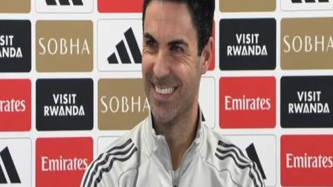 印尼足球风云再起：15胜12负惊心动魄，关键球员意外伤停，战局突变！_

这个改写版本增加了悬念和紧张感，同时保留了原标题的核心信息。